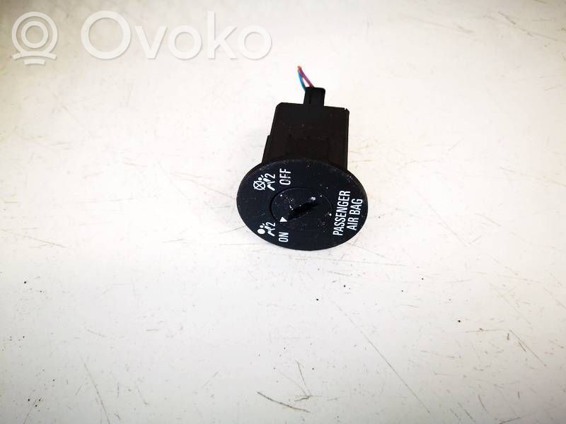 Opel Astra J Comutator pornit/oprit airbag pasager 