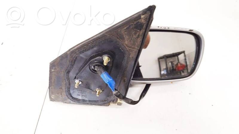 Toyota Yaris Elektryczne lusterko boczne drzwi przednich 