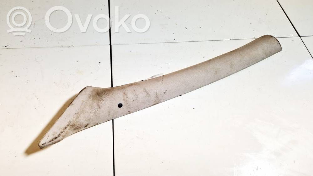 Volkswagen Golf IV Rivestimento montante (C)