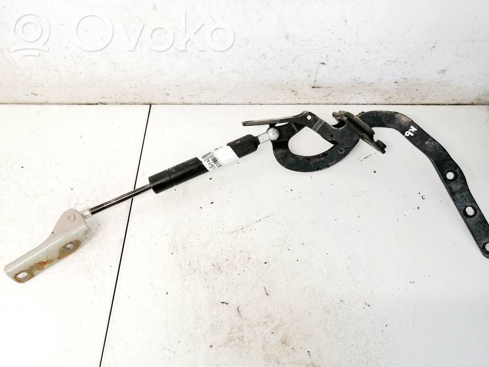 Volvo XC70 Tailgate/trunk/boot hinge 