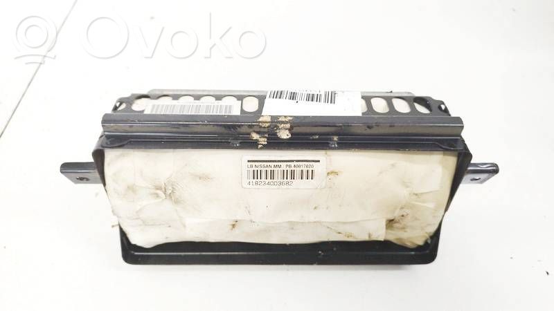 Nissan Micra Beifahrerairbag