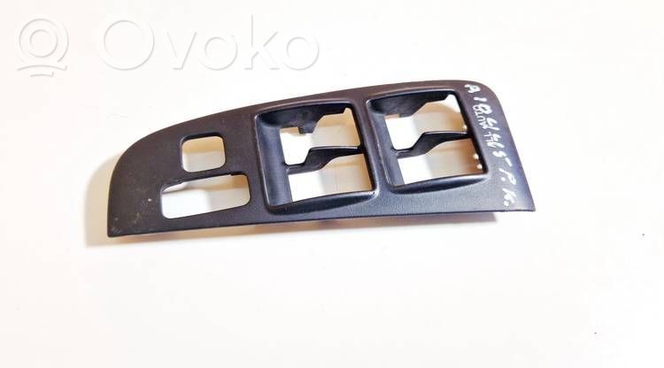 Toyota Corolla E120 E130 Ramka przycisków otwierania szyby drzwi przednich 
