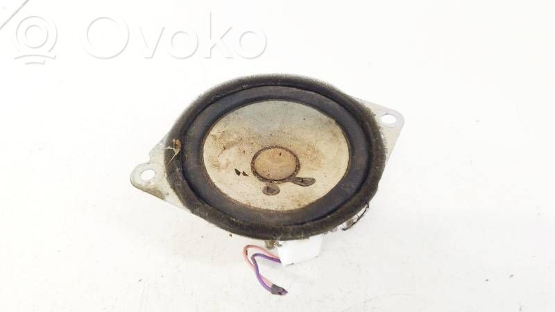 Altavoz de la puerta delantera   USD