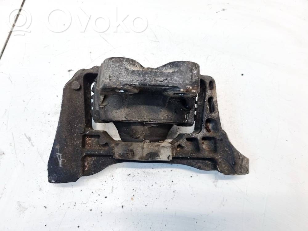 Ford Focus C-MAX Engine mount bracket 