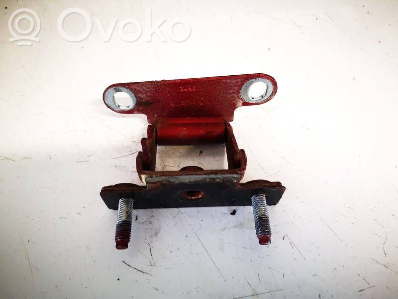 Dodge Caliber Tailgate/trunk/boot hinge 