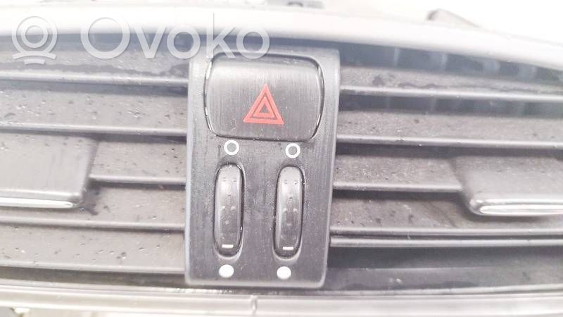 Comutator lumini pericol   735424252,610783,610783,735424252