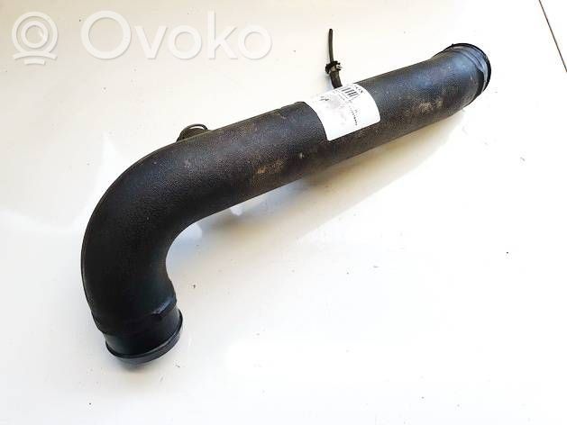 Volkswagen PASSAT B5 Wąż / Rura intercoolera 