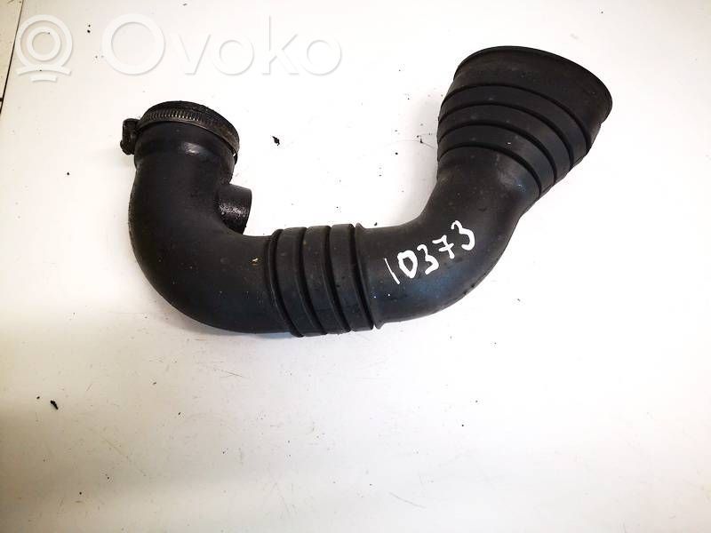 Volkswagen PASSAT B5 Tubo flessibile intercooler 