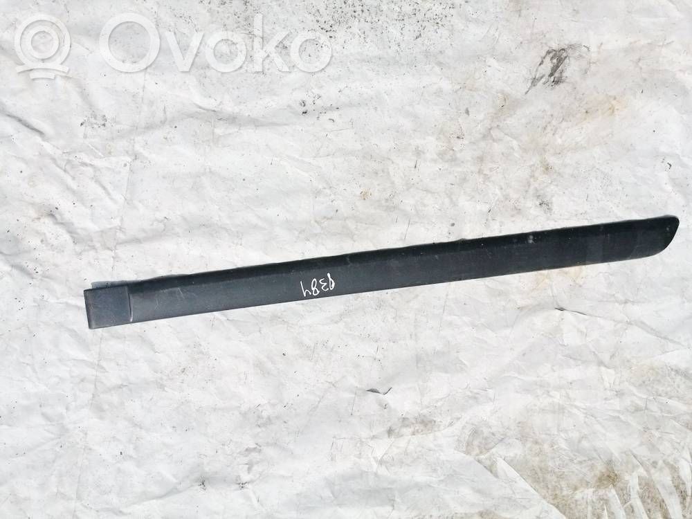 Skoda Praktik (5J8) Moulure de porte arrière