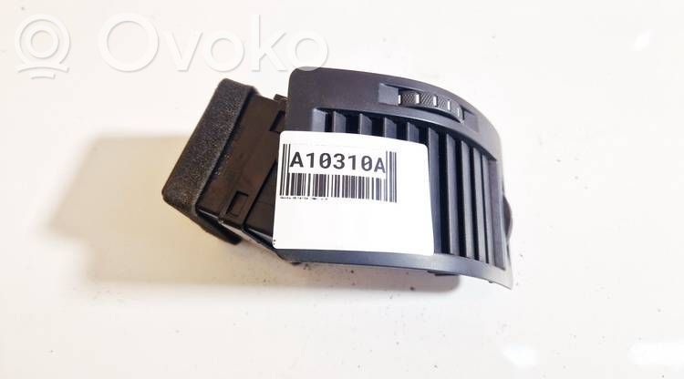 Skoda Octavia Mk2 (1Z) Griglia di ventilazione centrale cruscotto