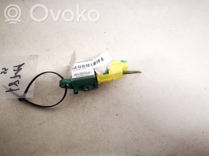 Volkswagen PASSAT B6 Senzor impact/declanșare airbag 