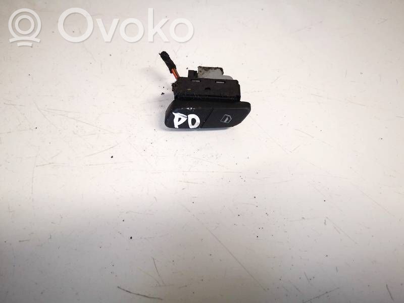 Volkswagen Polo IV 9N3 Botón interruptor de bloqueo de puertas 