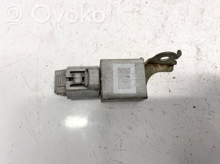 Lexus IS 220D-250-350 Muu rele