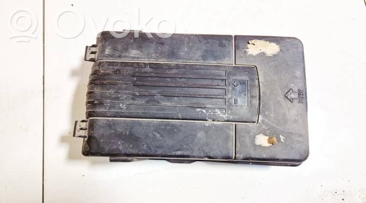 Volkswagen PASSAT B6 Capac cutie baterie 
