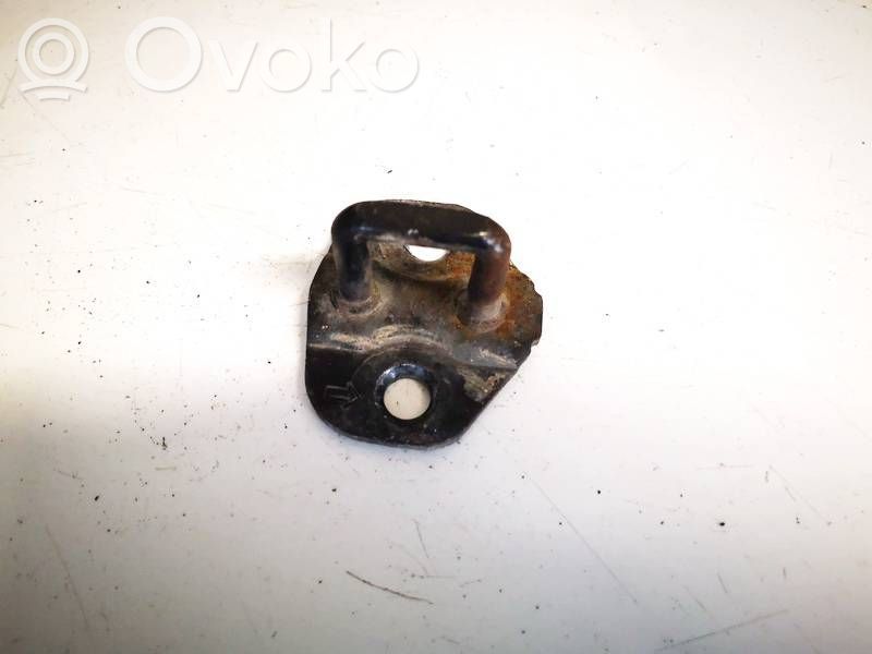 Nissan Quest Bridă/cârlig închidere ușă spate 