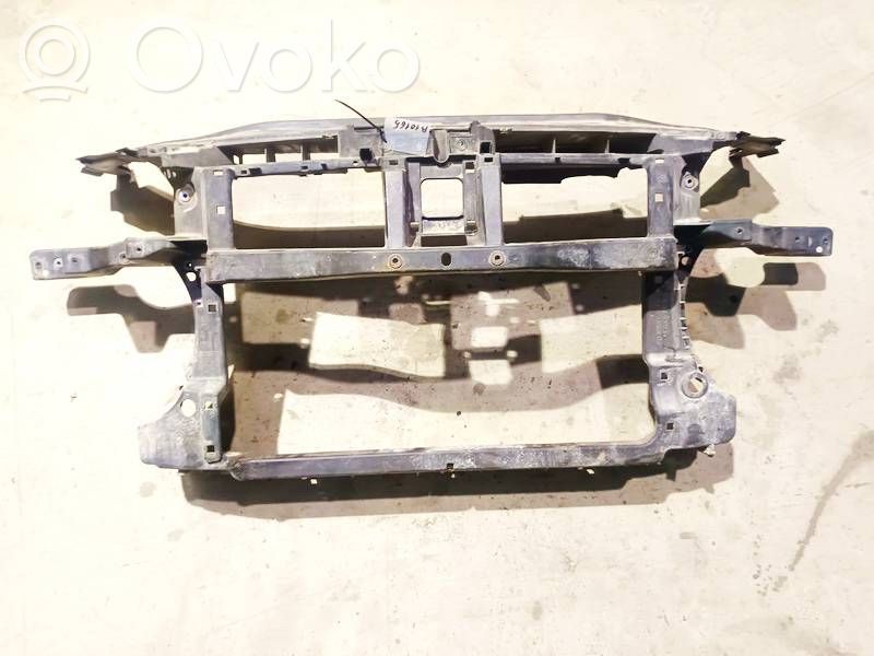 Volkswagen PASSAT B6 Pannello di supporto del radiatore 