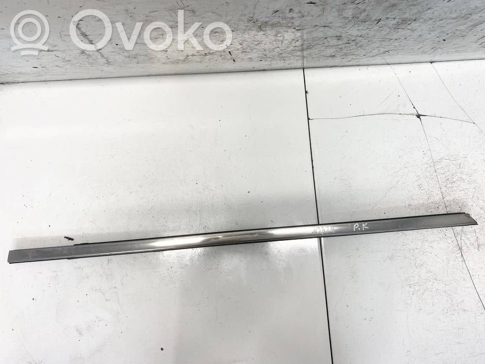 Citroen C4 II Picasso Listwa / Uszczelka szyby drzwi 