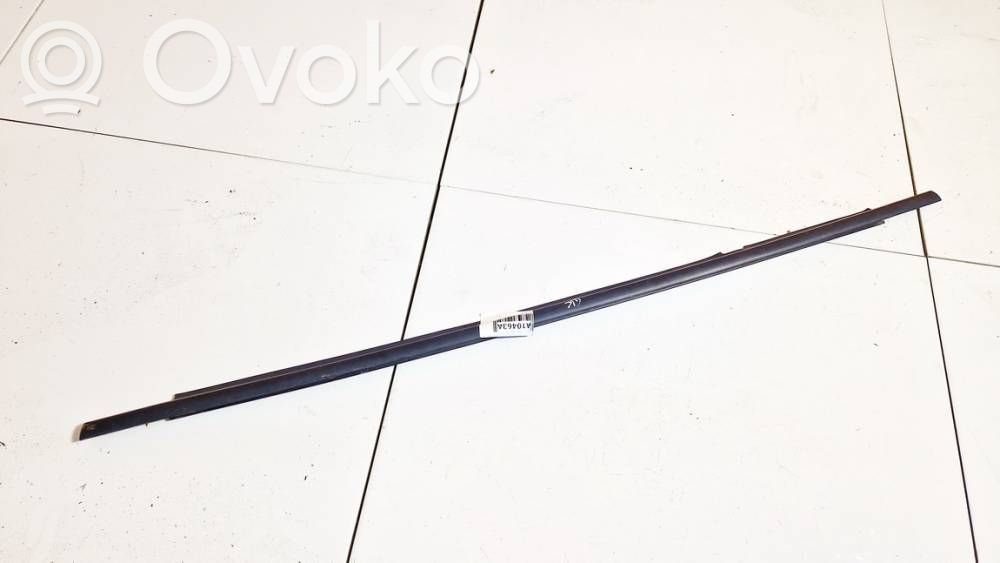 Opel Astra H Ornament geam ușă spate 