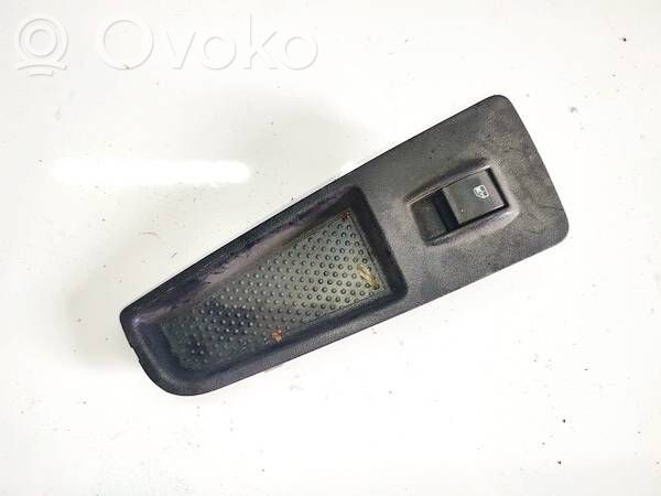 Fiat Punto (188) Przyciski szyb 