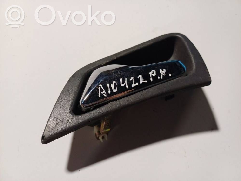 Mercedes-Benz C W203 Klamka wewnętrzna drzwi 