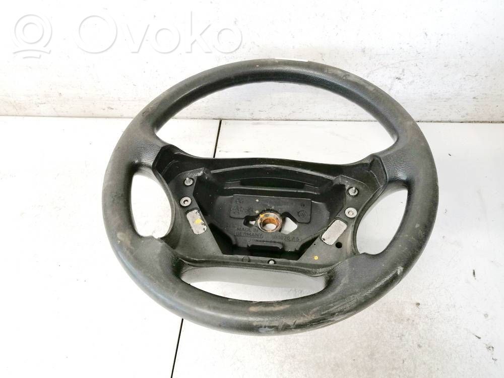 Mercedes-Benz C W203 Ohjauspyörä
