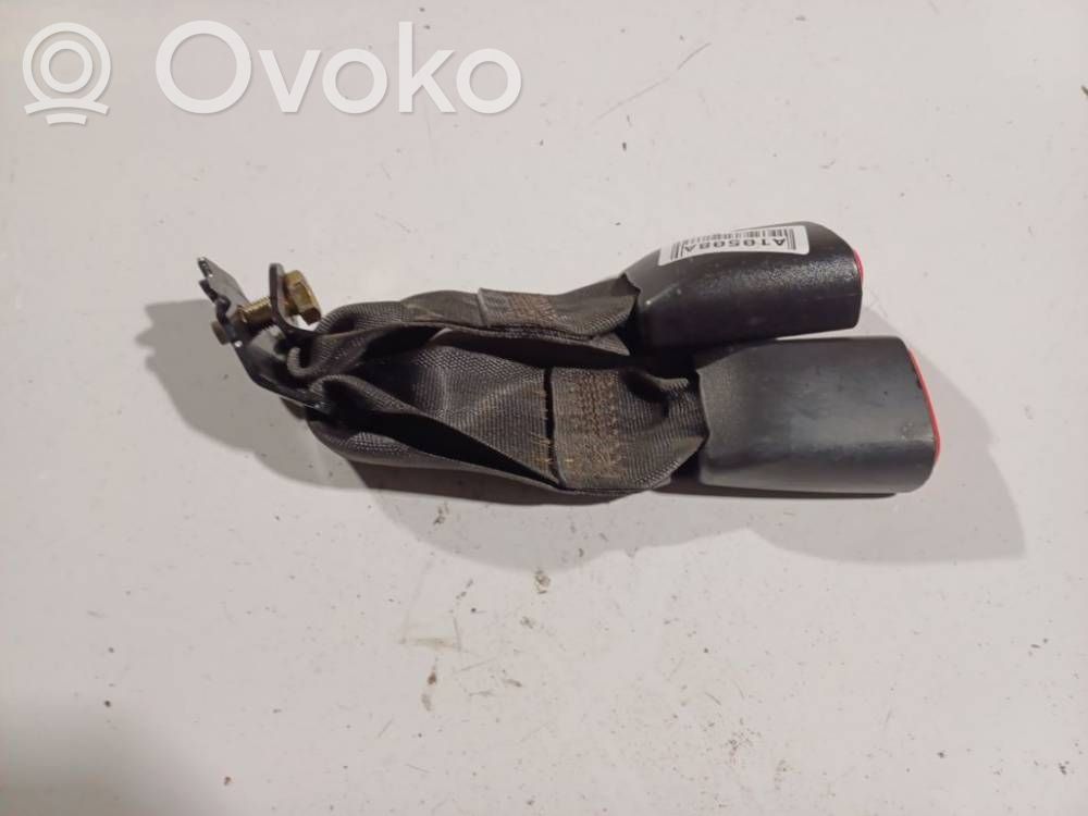 Takaistuimen turvavyön solki