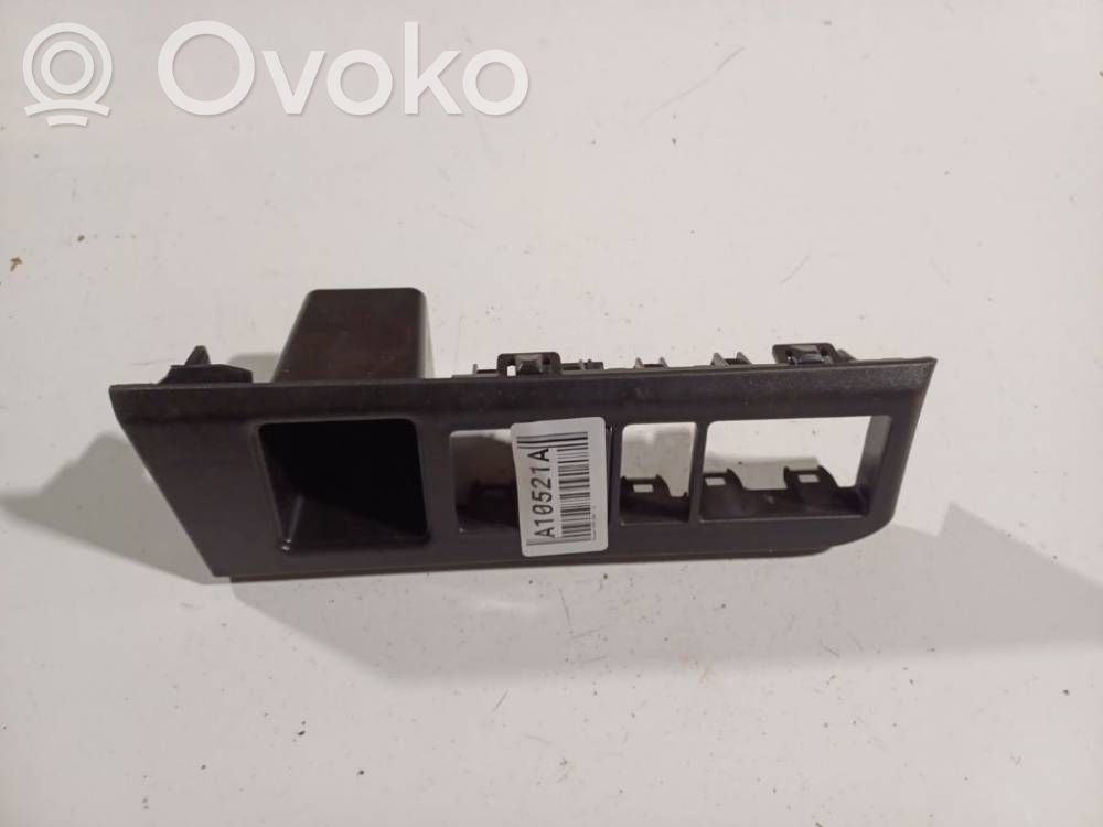 Altra parte interiore   68485,68485,9U100,P10971