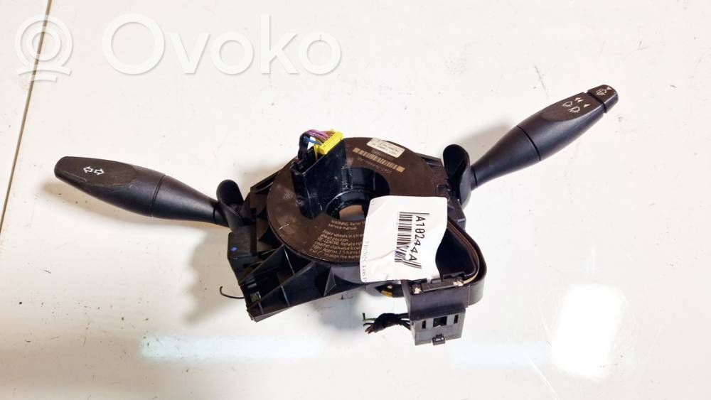 Ford Fiesta Interruptor/palanca de limpiador de luz de giro 
