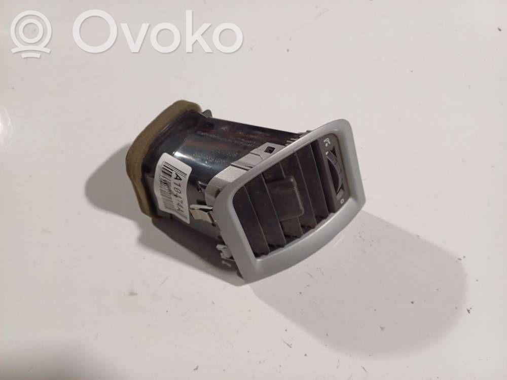 Skoda Fabia Mk2 (5J) Grilă ventilație centrală 