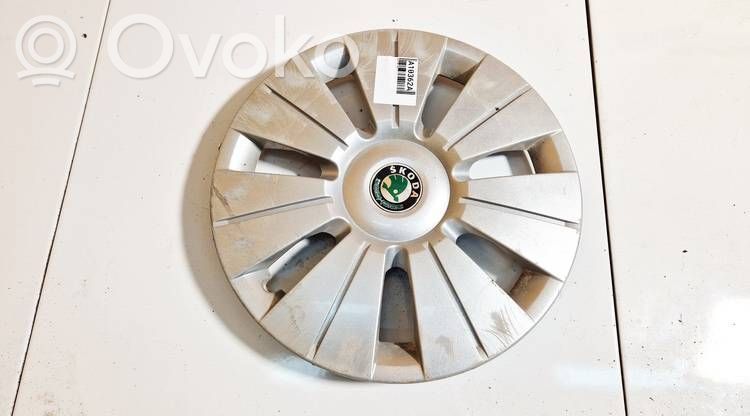 Skoda Fabia Mk1 (6Y) Ornament central jantă R14