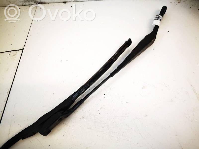 Ford Fiesta Wischerarm vorne