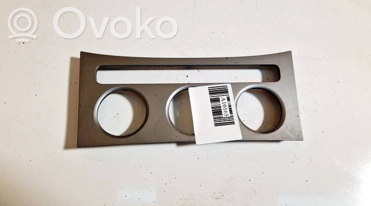 Volkswagen PASSAT B6 Alte piese de interior 