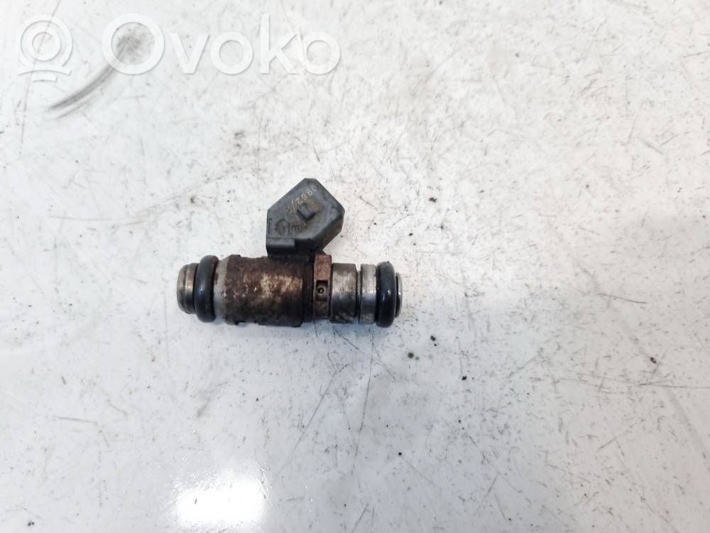 Renault Clio II Injektor Einspritzdüse 