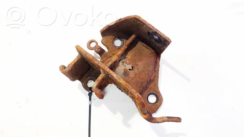 Nissan Note (E11) Bridă din portbagaj 