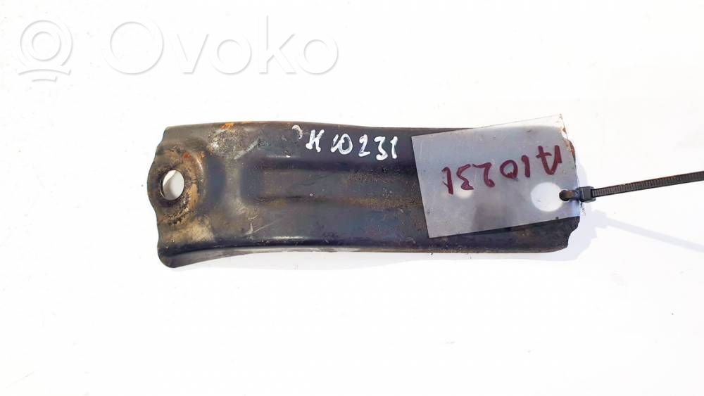 Tavaratilan kiinnike   D10E,D10E