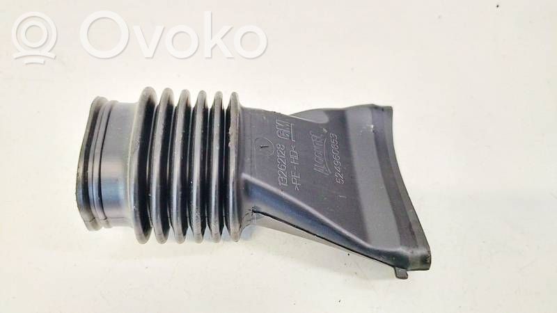 Opel Astra J Ilmanoton letku 