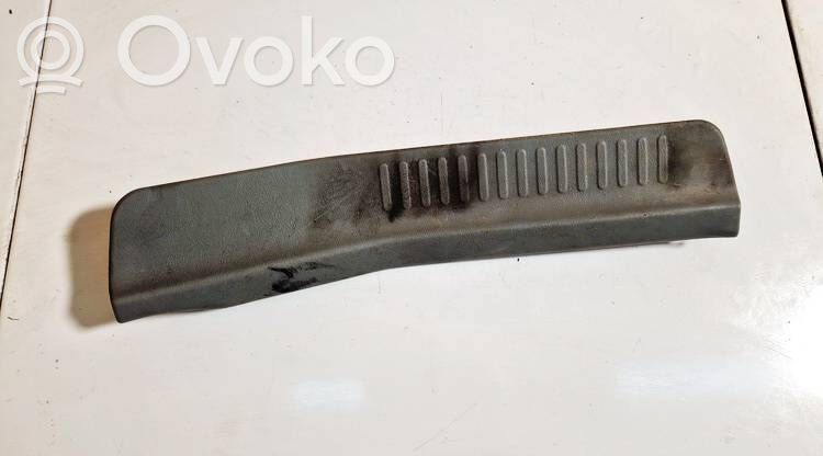 Mitsubishi Galant Capac prag spate 