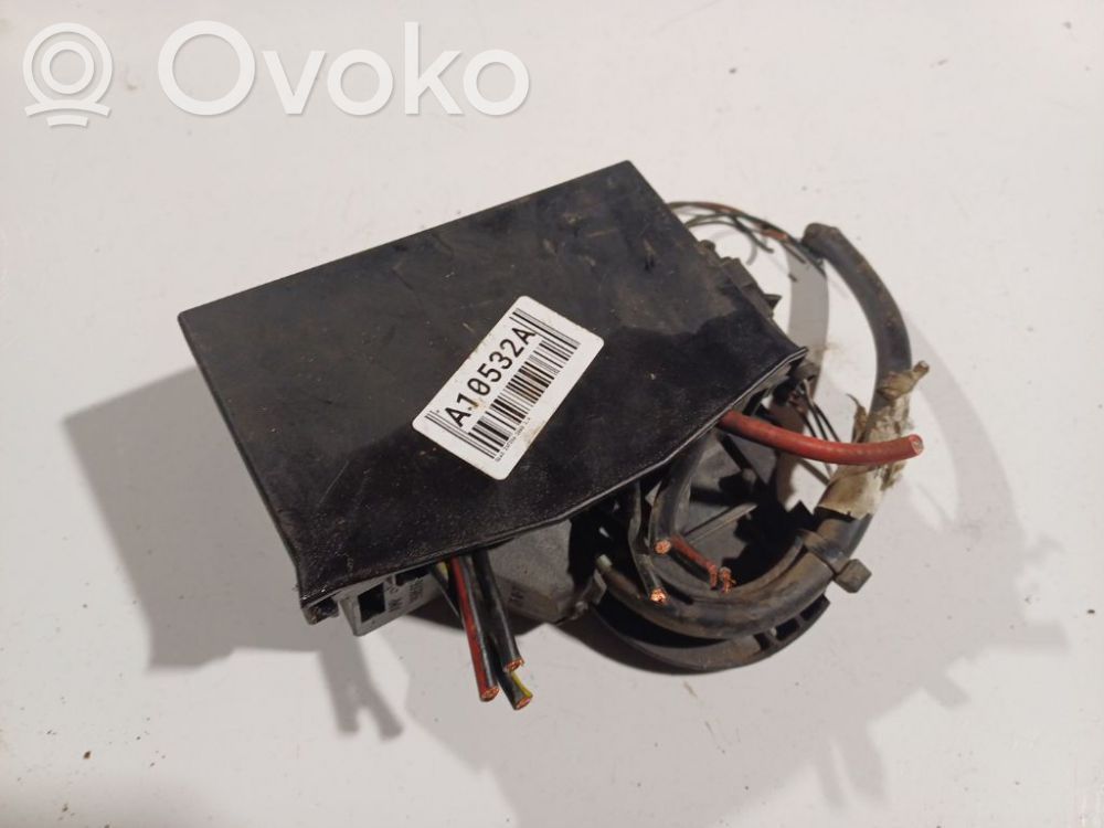 Opel Zafira A Set scatola dei fusibili 