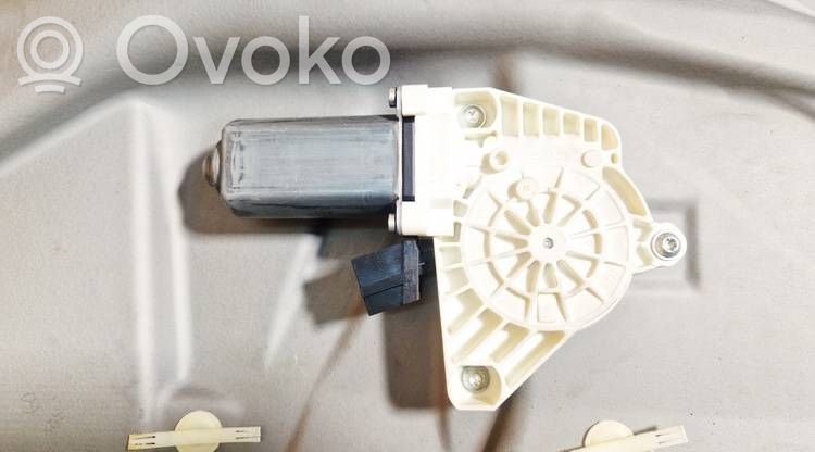 Mercedes-Benz A W169 Silnik regulatora szyby drzwi przednich 