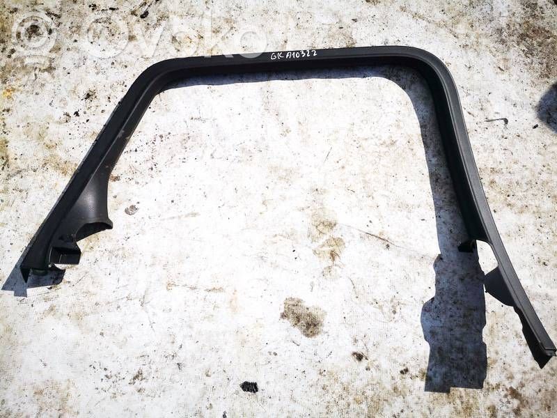 Opel Astra J Verkleidung Türfenster Türscheibe hinten 