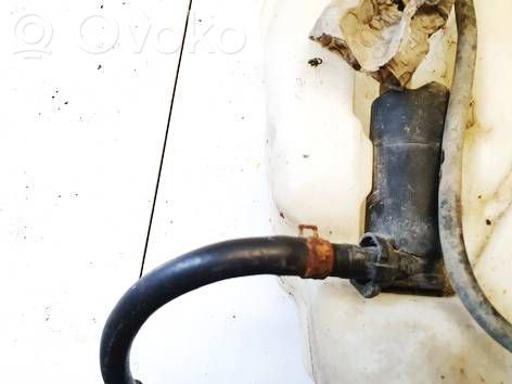 Bomba líquido limpiafaros