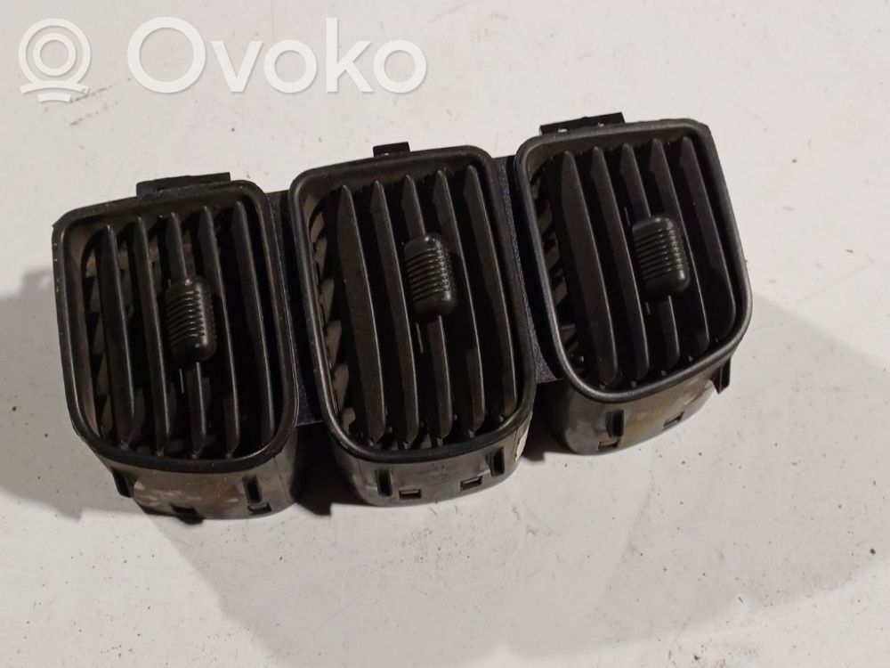 Chrysler Voyager Griglia di ventilazione centrale cruscotto 