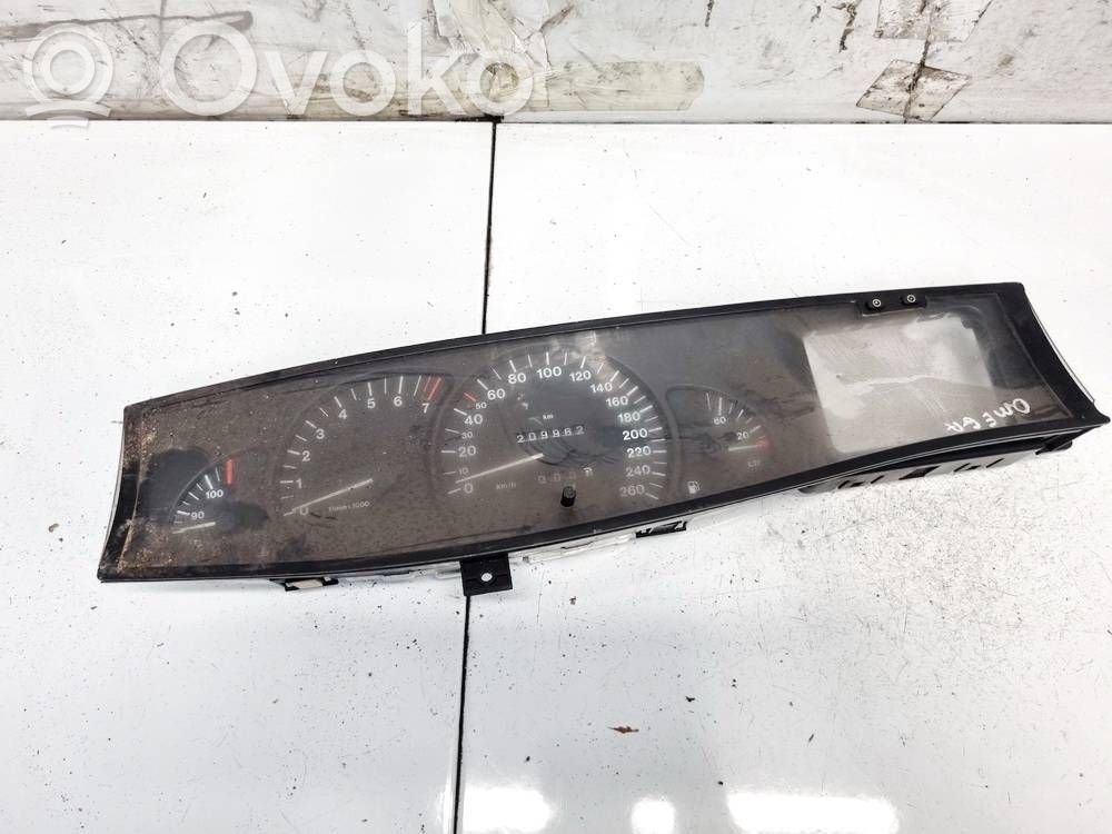 Opel Omega B1 Tachimetro (quadro strumenti)