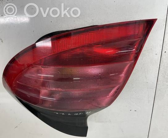 Mercedes-Benz C W203 Lampă spate în caroserie 