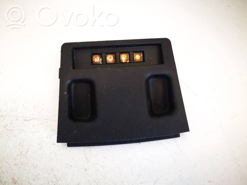 Volvo XC90 Sensor de la puerta delantera 