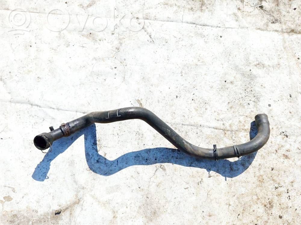 Volkswagen Golf IV Tuyau de liquide de refroidissement moteur
