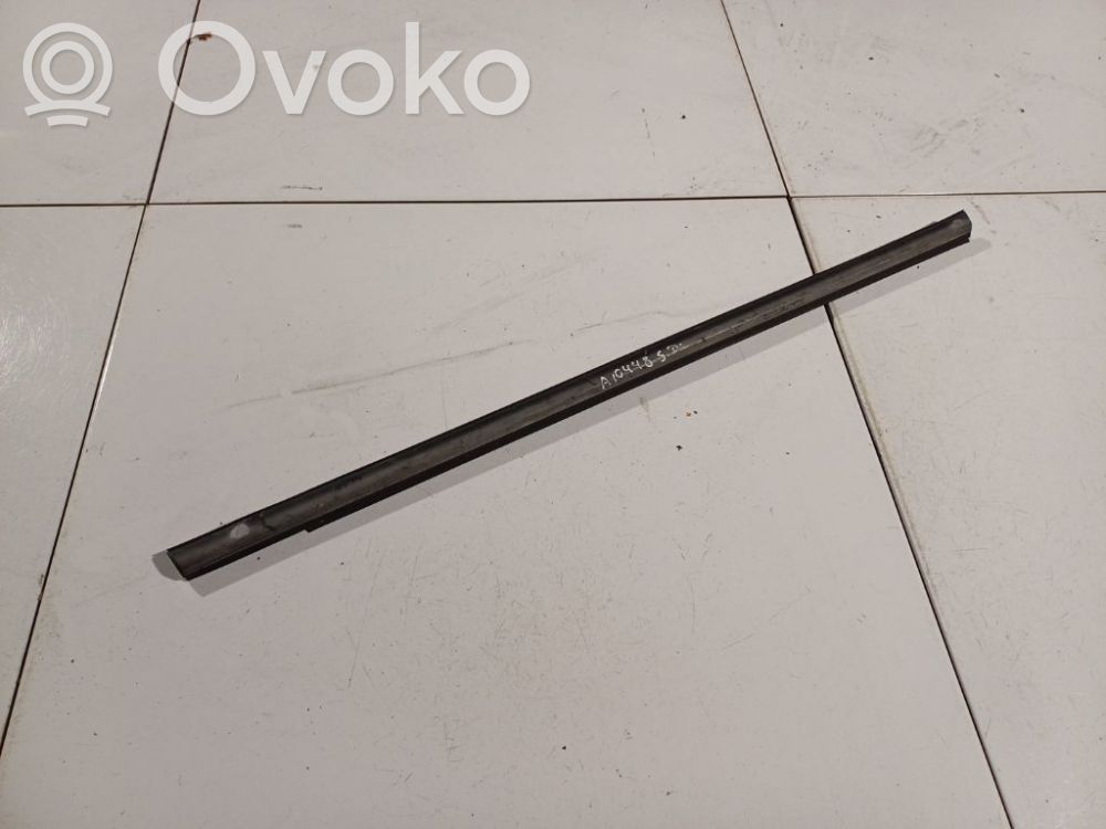 Honda FR-V Ornament geam ușă spate