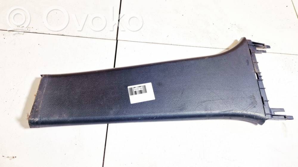 Audi A4 S4 B5 8D Pilar (B) (superior) 