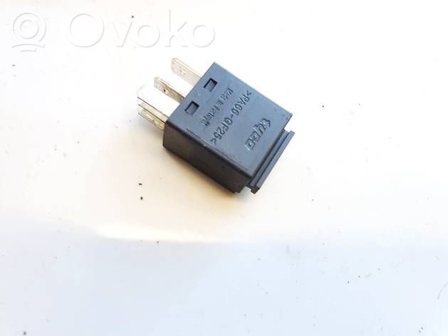 Alte relee   7M0951253C,95VW10K705EA,7M0951253C,95VW10K705EA