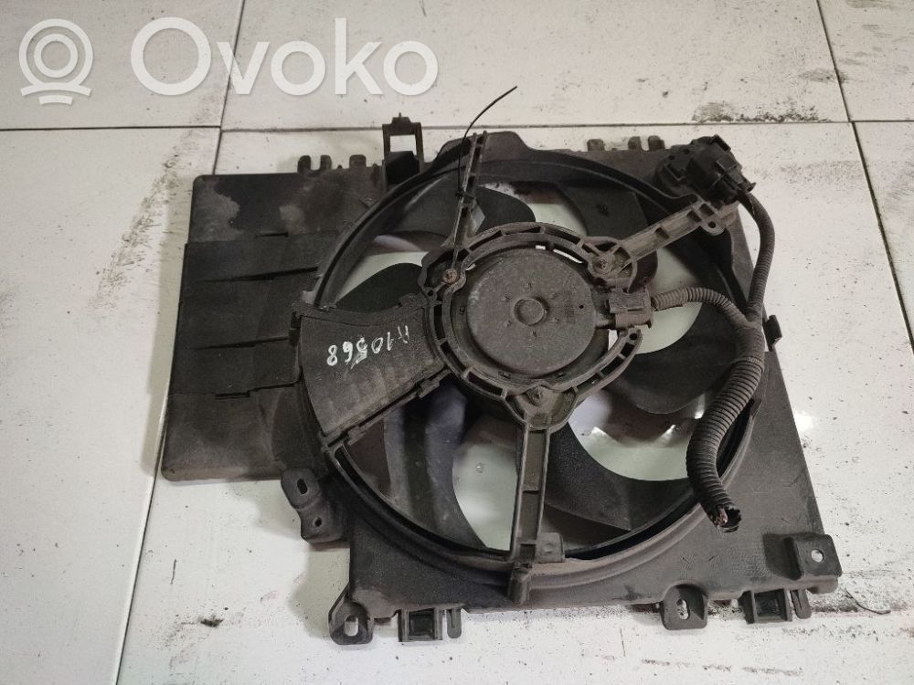 Nissan Note (E11) Lüfterzarge 